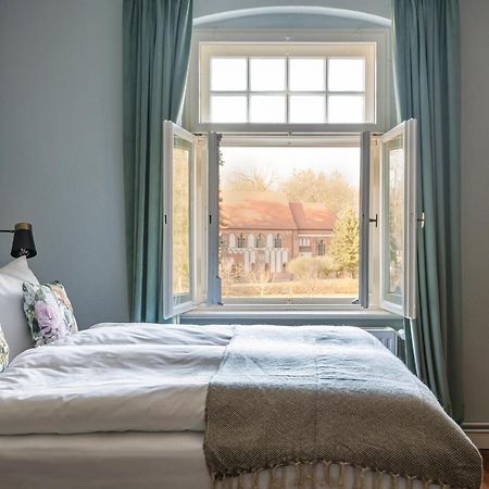 Klostergartenhotel Marienfliess Stepenitz エクステリア 写真