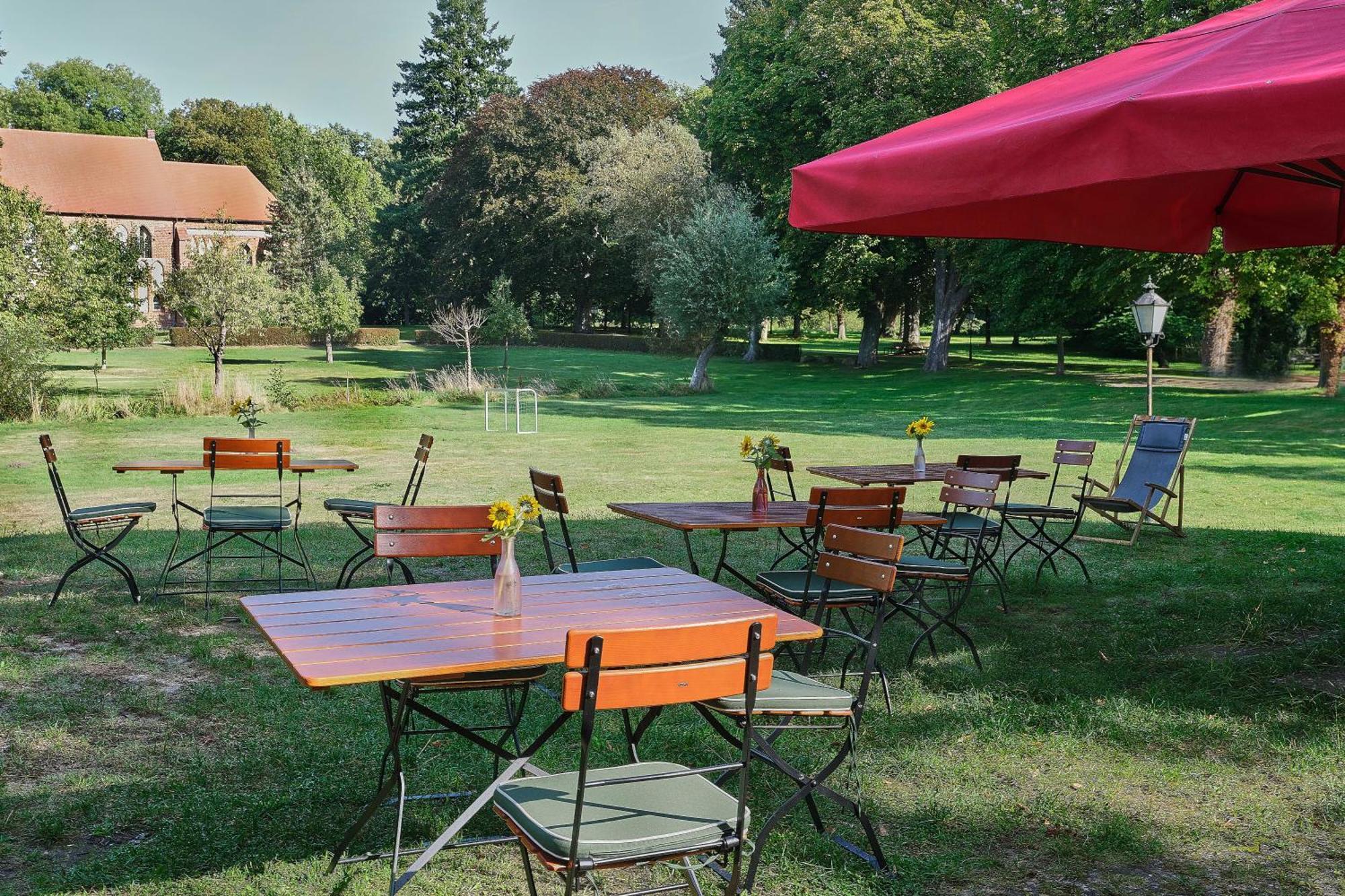 Klostergartenhotel Marienfliess Stepenitz エクステリア 写真